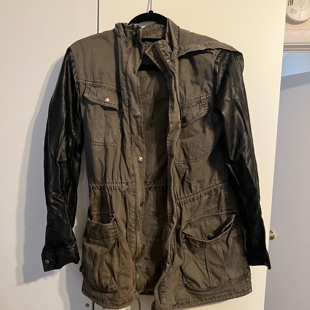 Aritzia Talula jacket